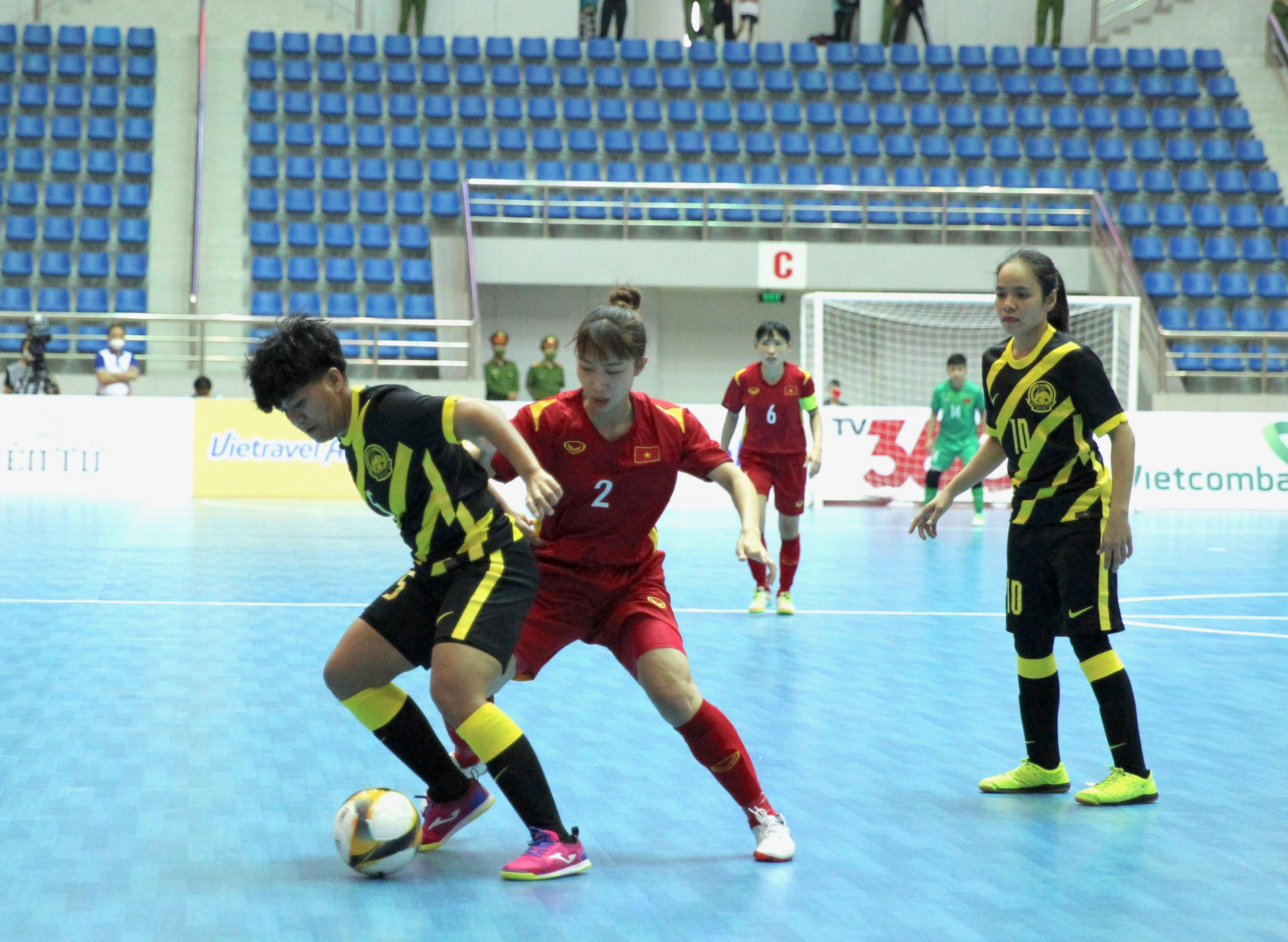 Việt Nam dẫn đầu bảng xếp hạng futsal nữ SEA Games 31