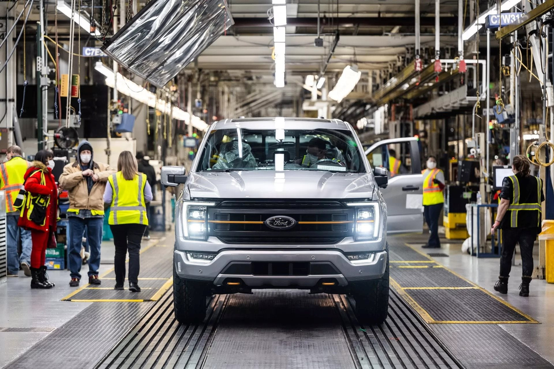 ford-f-series-production_Vnfinance