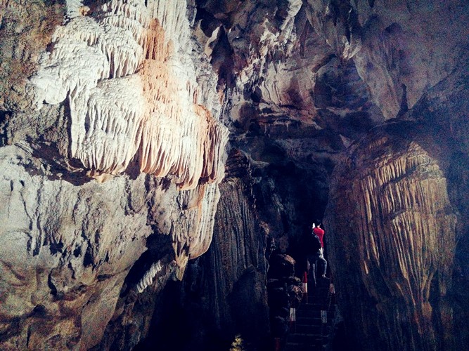 Top các hang động dành cho dân du lịch ưa khám phá mạo hiểm tại Điện Biên