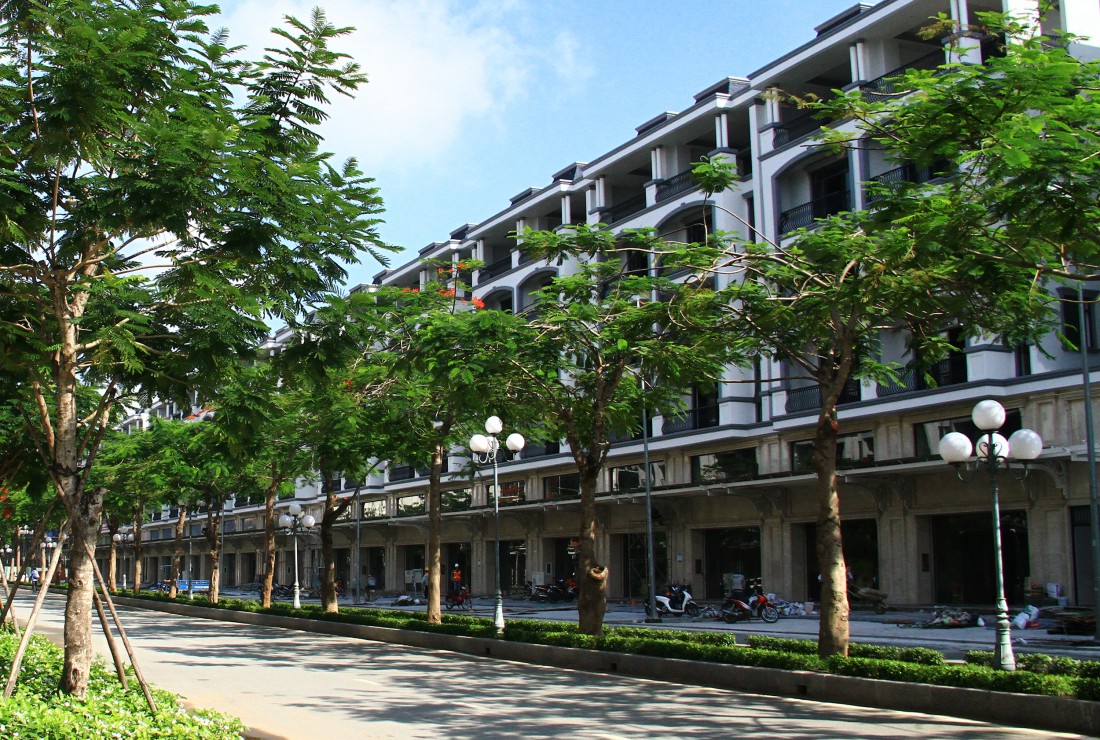 giá rao bán trung bình trong quý 1/2023 đối với nhà mặt phố tại thành phố Hà Nội là khoảng 335 triệu/m2