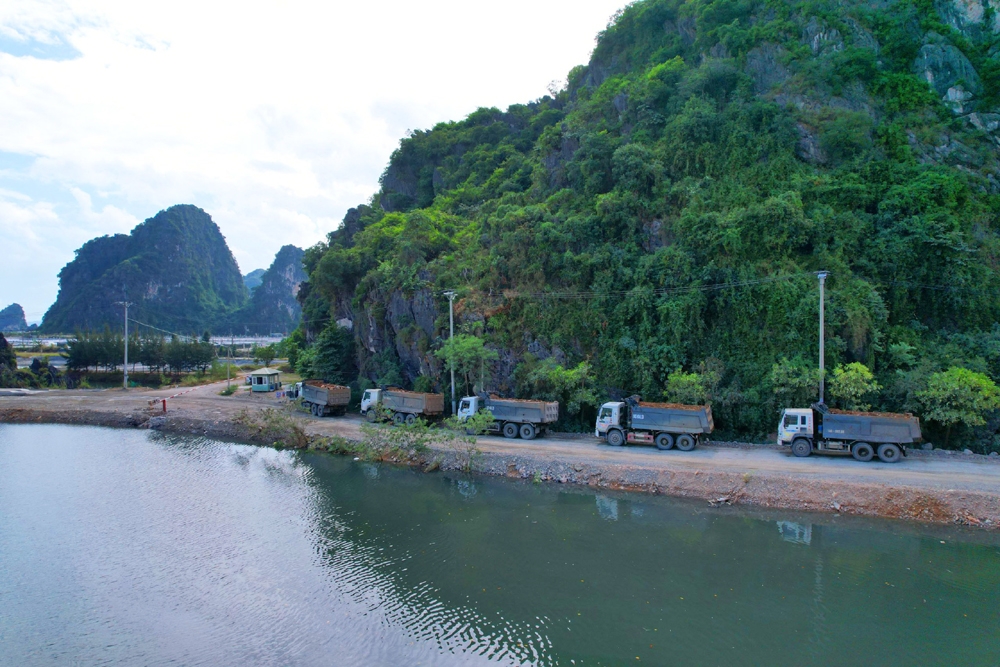 Quảng Ninh: Kiểm tra dự án khu đô thị đổ đất quây hòn non bộ quy mô lớn ở Cẩm Phả