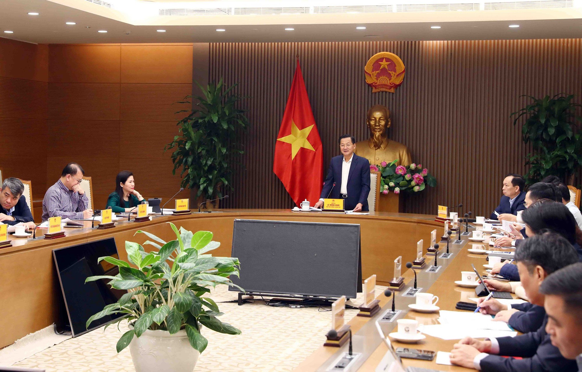Phó Thủ tướng Lê Minh Khái: Tín dụng phải là một dòng chảy liên tục- Ảnh 1.