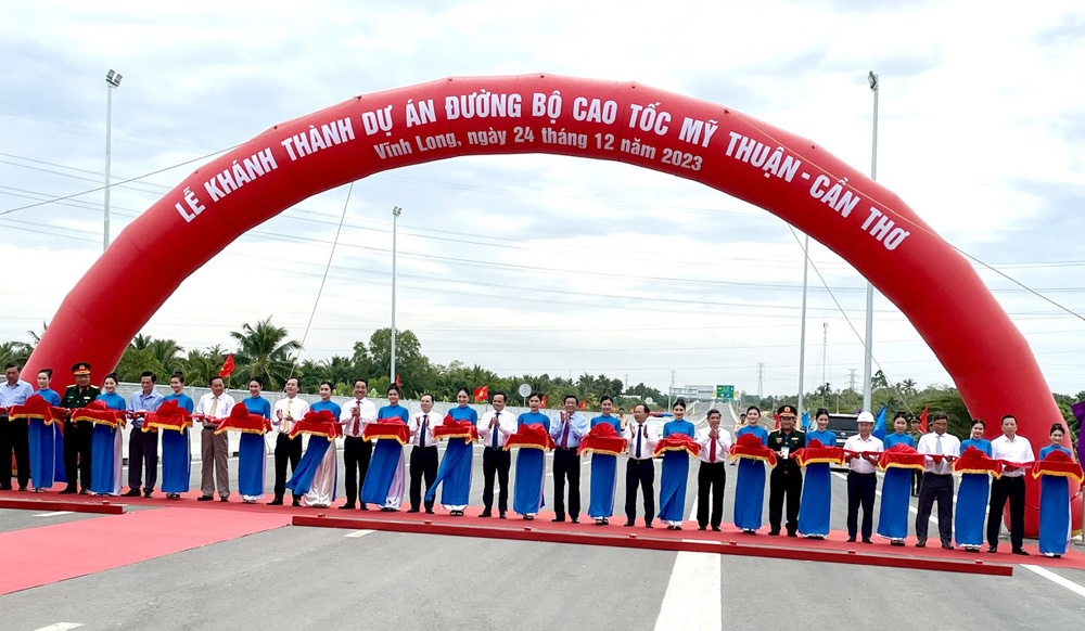Khánh thành cầu Mỹ Thuận 2 - Dự án trọng điểm quốc gia trên tuyến đường huyết mạch