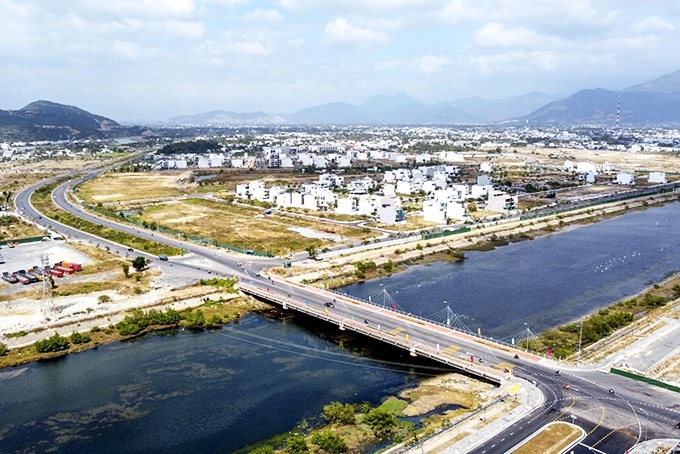 Tin bất động sản ngày 17/1: Kiểm tra trật tự xây dựng 9 dự án đô thị ở Nha Trang