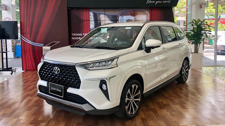 Giá lăn bánh Toyota Veloz Cross giữa tháng 6/2024 đang cực rẻ, dễ khiến Mitsubishi Xpander 'ra rìa' ảnh 2