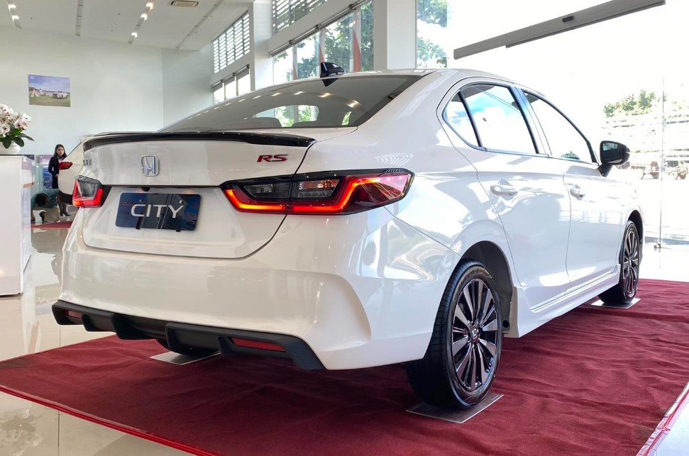 Giá Honda City lăn bánh giữa tháng 8/2024 cực rẻ nhờ có ưu đãi khủng, khiến Toyota Vios 'ra rìa' ảnh 2