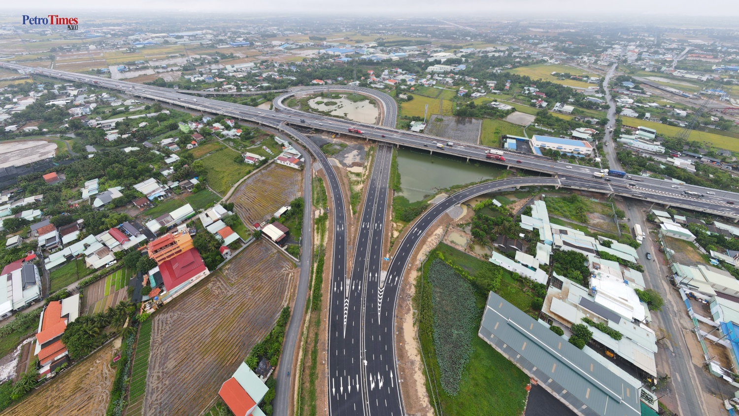 [Chùm ảnh] Đoạn 3km cao tốc Bến Lức   Long Thành sắp thông xe