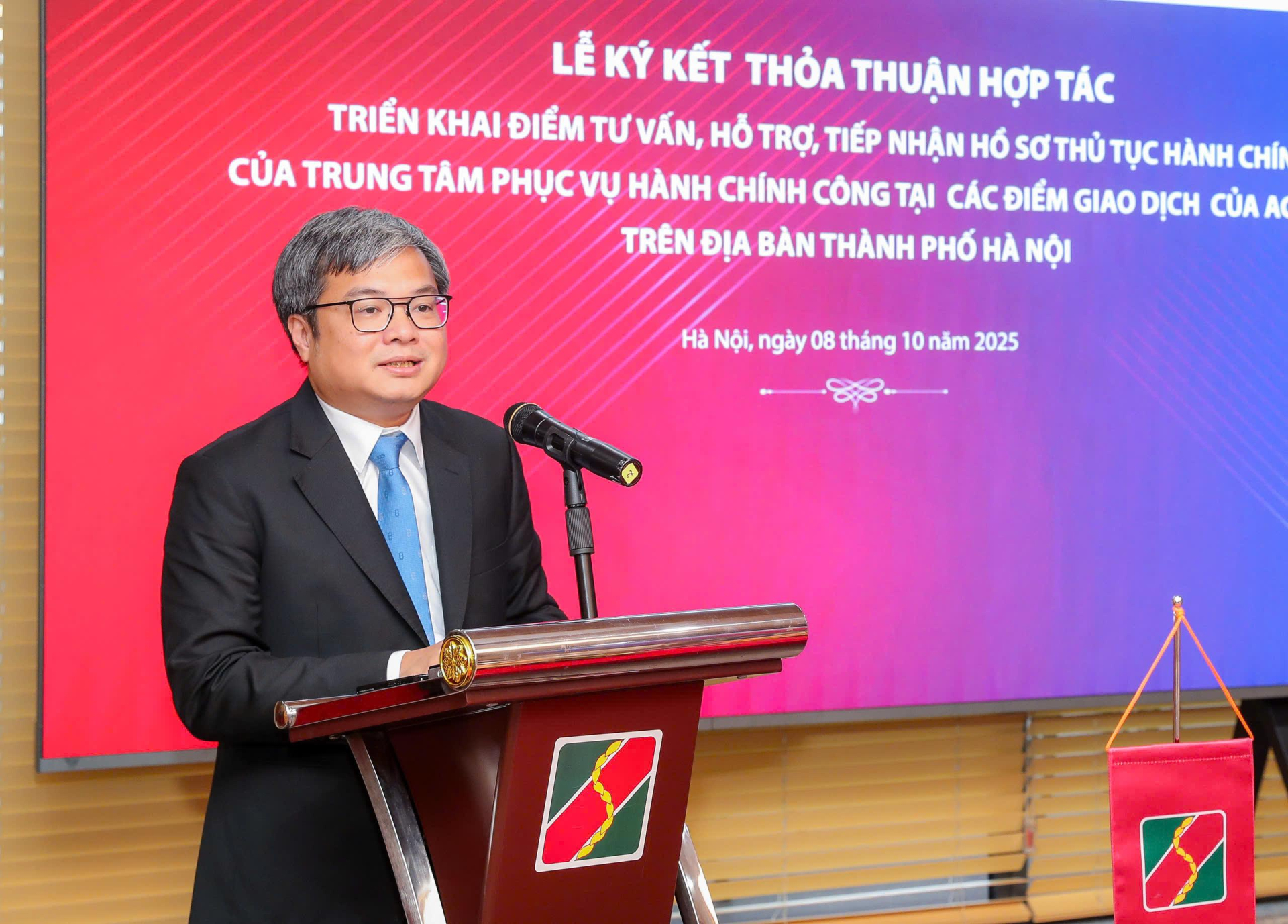 nh 2 - Ông Trương Việt Dũng - Phó Chủ tịch UBND TP Hà Nội phát biểu tại lễ ký kết