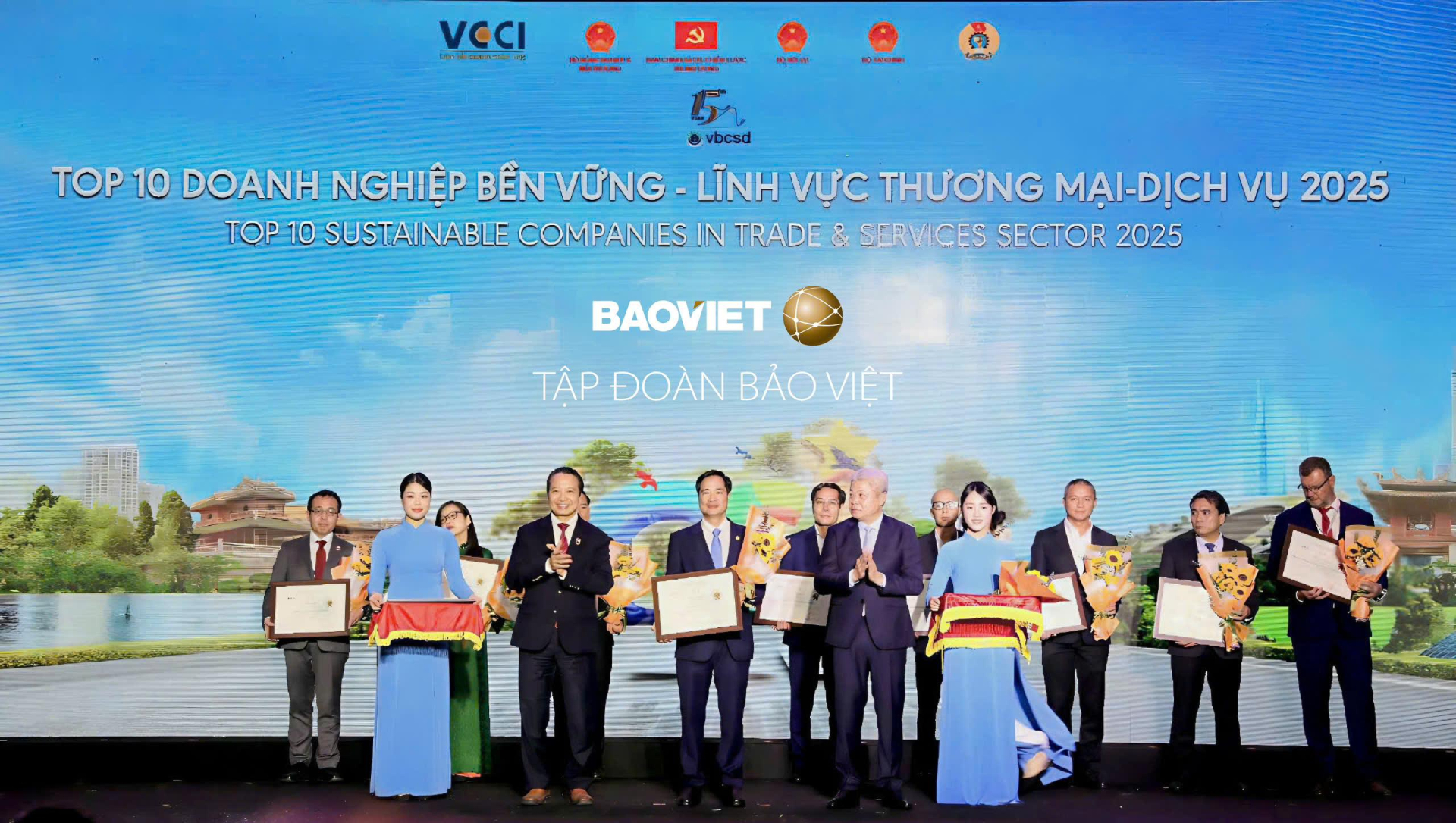 Bảo Việt Top 10 DN bền vững nhất Việt Nam