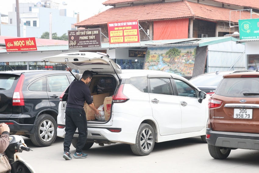 Làng gốm sứ Bát Tràng tất bật những ngày cận Tết