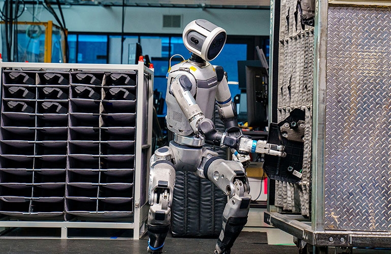 Hyundai Motor Group có kế hoạch triển khai dòng robot của Boston Dynamics, bao gồm robot hình người Atlas, robot bốn chân Spot và robot dỡ hàng từ rơ moóc Stretch. Nguồn: Boston Dynamics