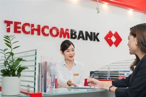 Điểm tin ngân hàng ngày 21/5: Mua bán USD trái phép có thể bị phạt tới 100 triệu đồng