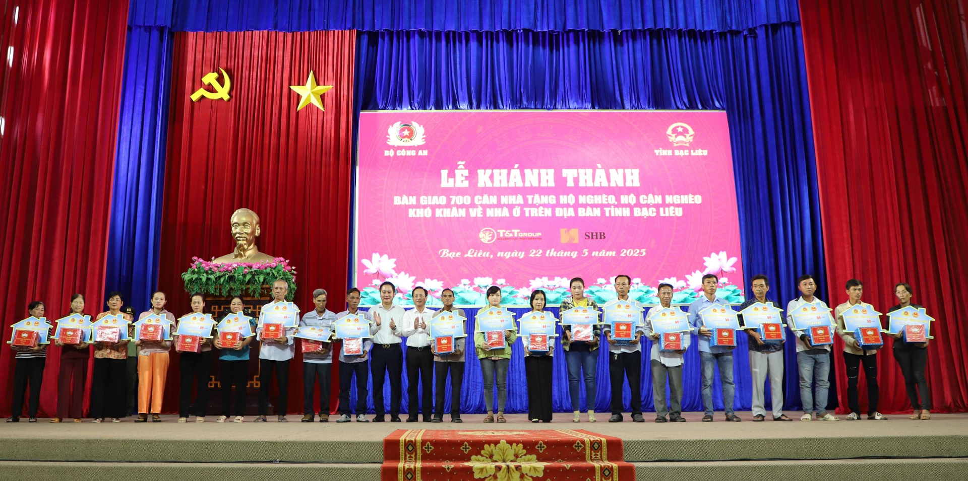 Tập đoàn T&T