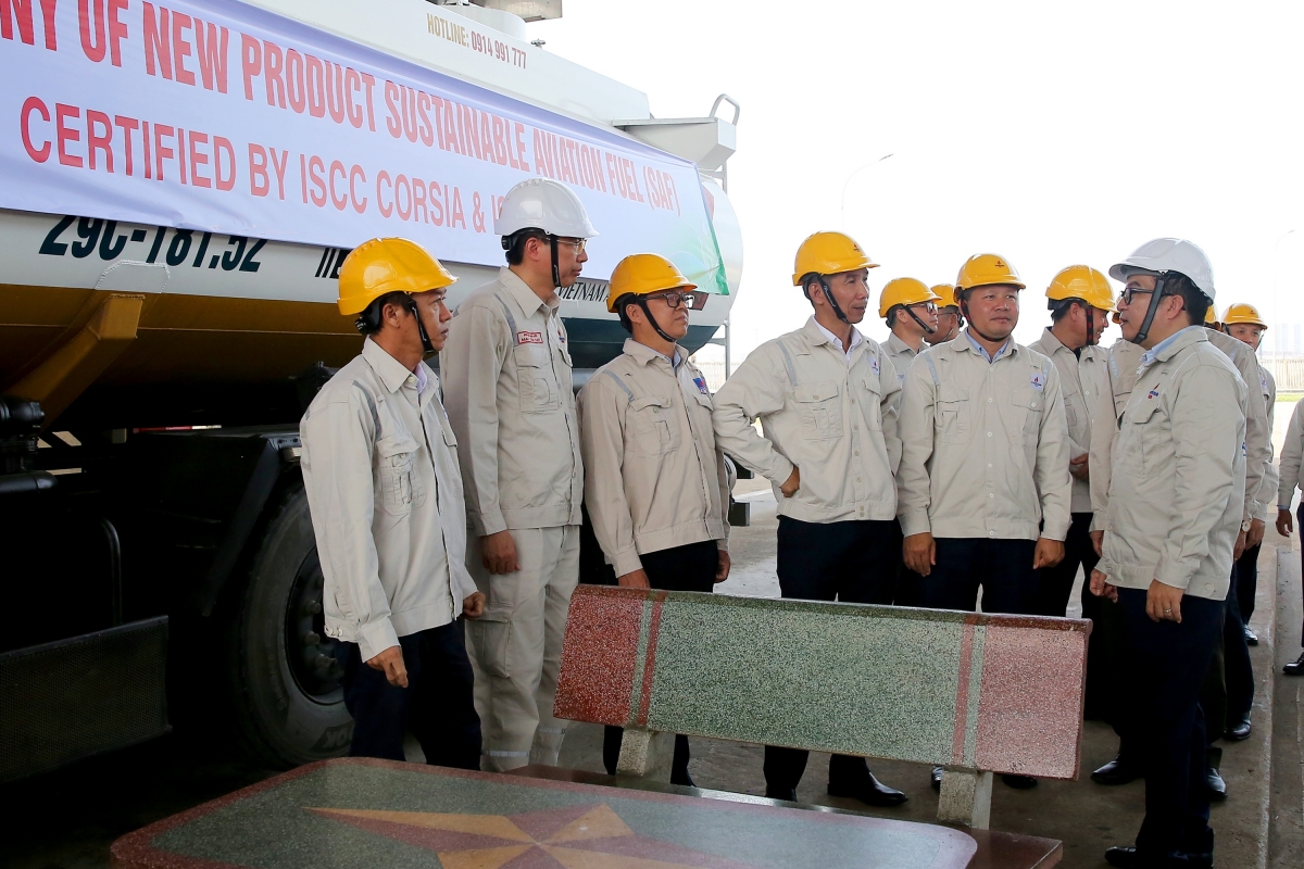 BSR xuất bán lô sản phẩm mới Nhiên liệu hàng không bền vững (SAF)