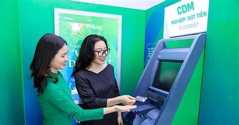 Điểm tin ngân hàng ngày 13/6: HDBank dẫn đầu hệ thống ngân hàng về hiệu quả sinh lời trên vốn chủ