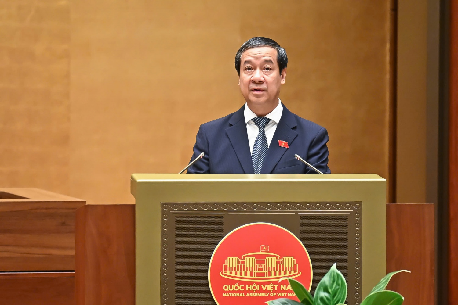 Miễn học phí cho học sinh công lập trên cả nước