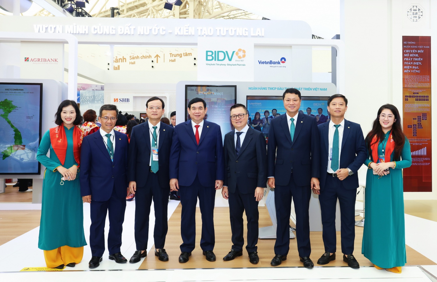 BIDV mang dấu ấn đặc sắc hòa chung Thành tựu 80 năm của Đất nước