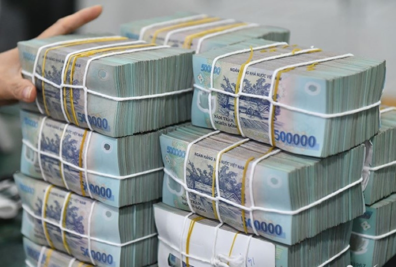 Điểm tin ngân hàng ngày 26/9: Lãi suất liên ngân hàng vọt, NHNN tăng mạnh bơm vốn