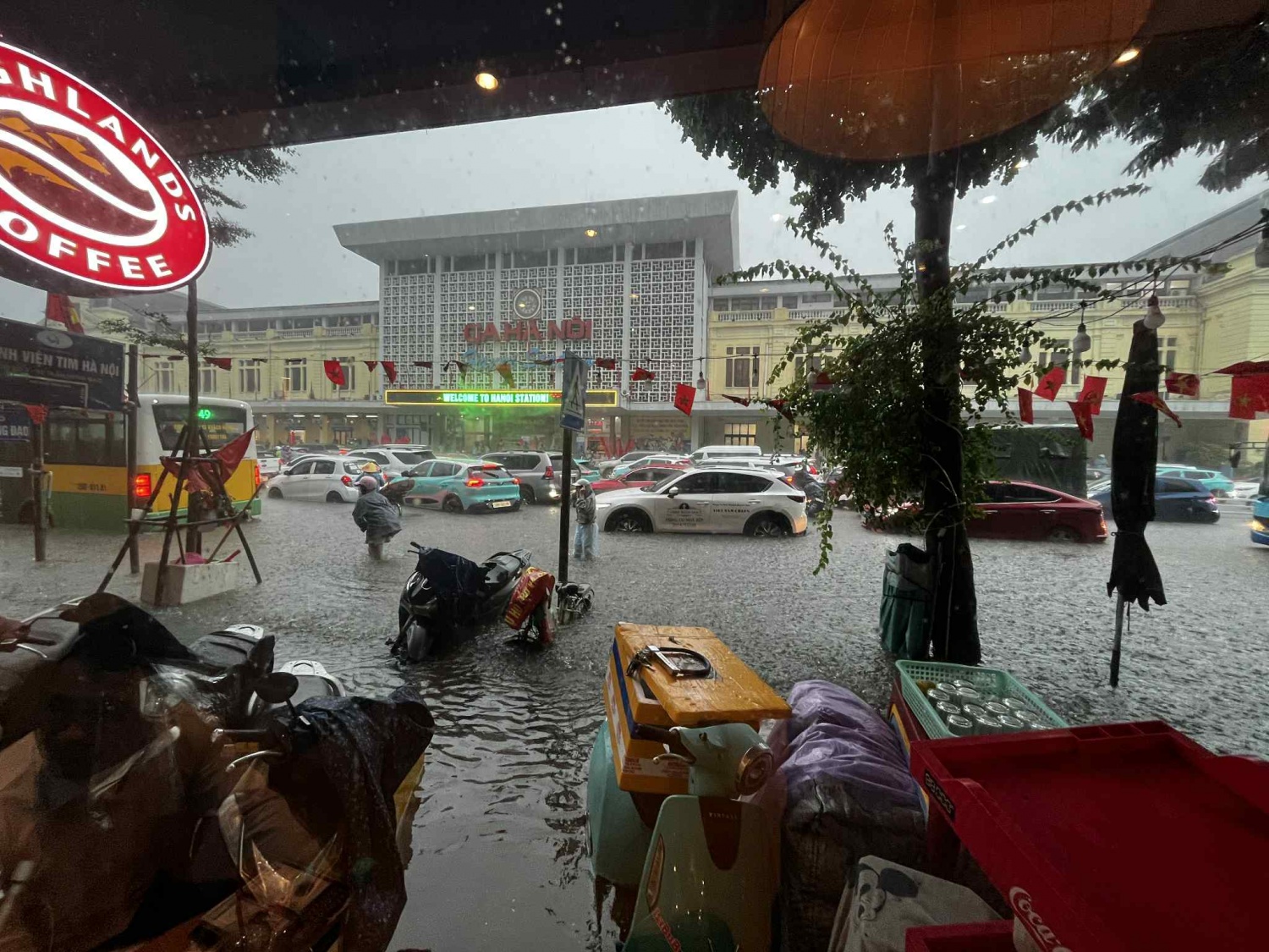 Em ơi... Hà Nội lụt!