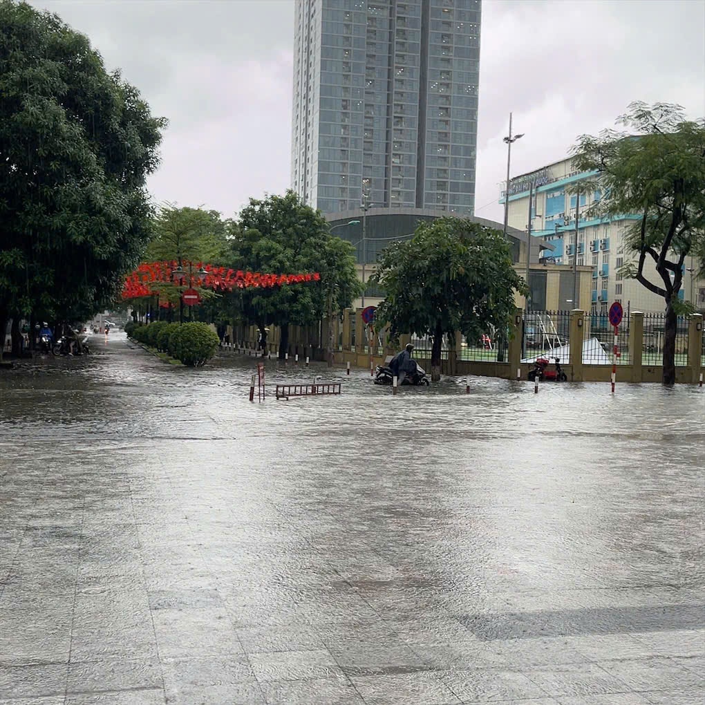 Em ơi... Hà Nội lụt!