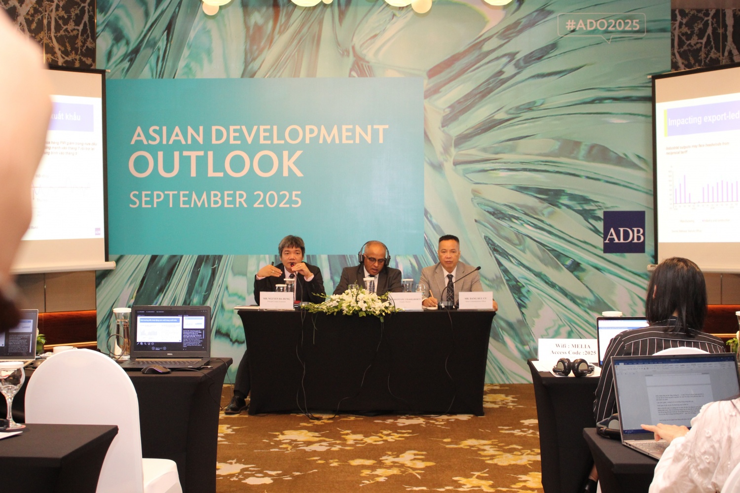 FDI vào Việt Nam lập kỷ lục 5 năm, ADB nâng dự báo tăng trưởng 2025