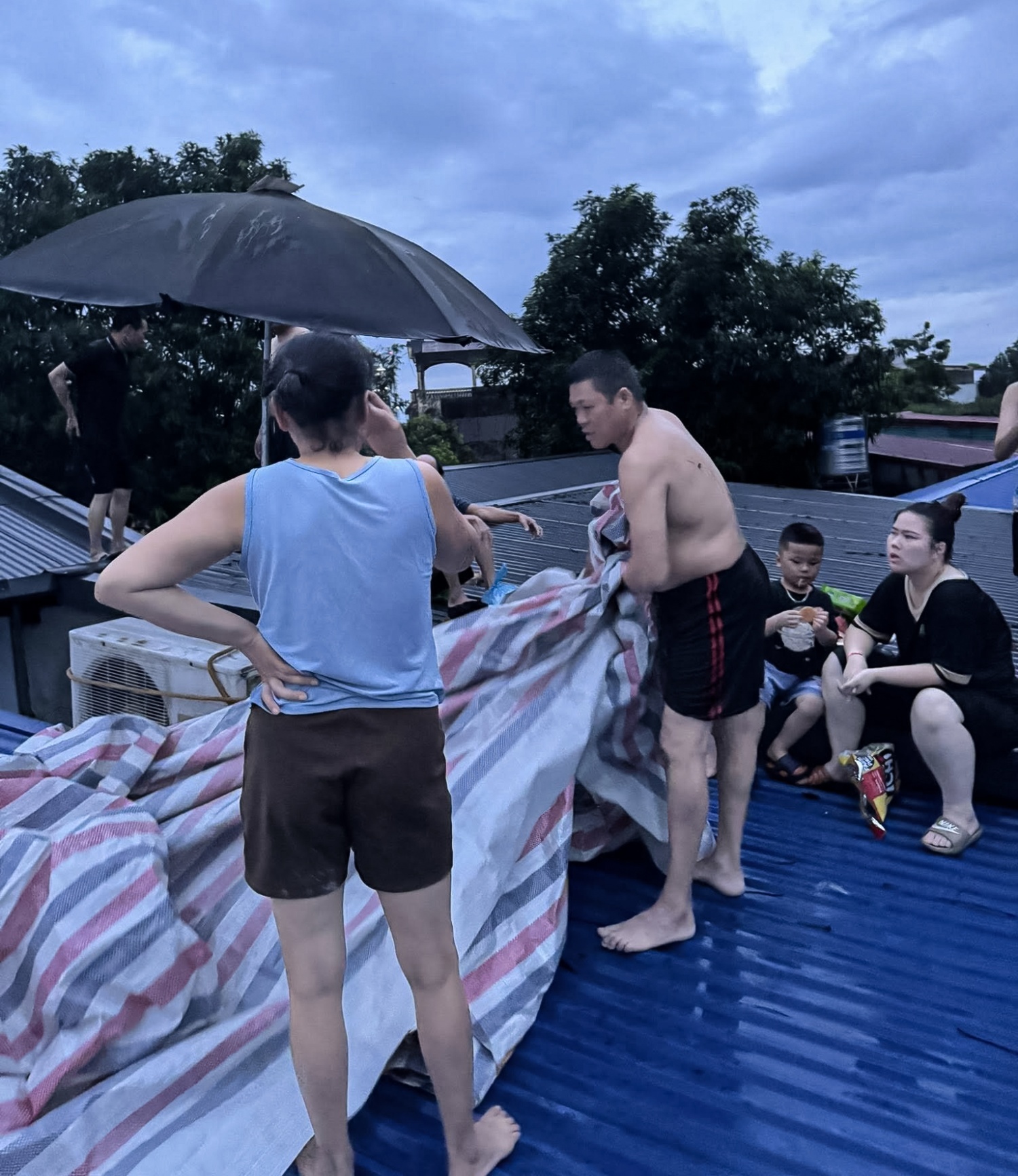 Mưa lớn gây ngập lụt diện rộng tại Thái Nguyên