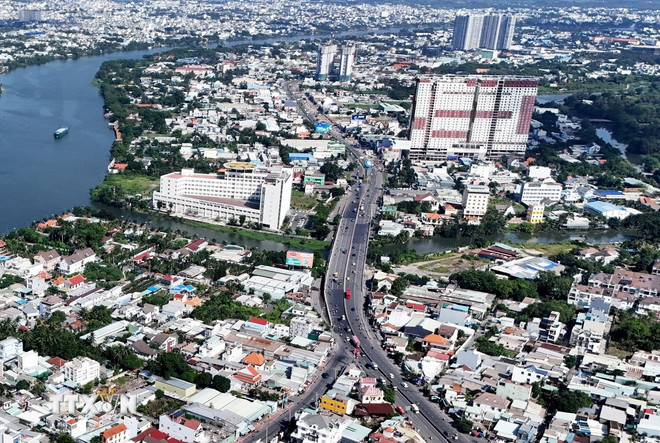 Thị trường nhà ở TPHCM phục hồi, dòng vốn chuyển mạnh ra vùng ven- Ảnh 1.