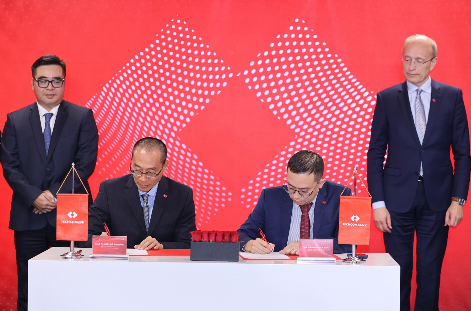 Techcombank phân phối sản phẩm Techcom Life: Bước tiến mới cho hệ sinh thái tài chính - bảo hiểm liền mạch