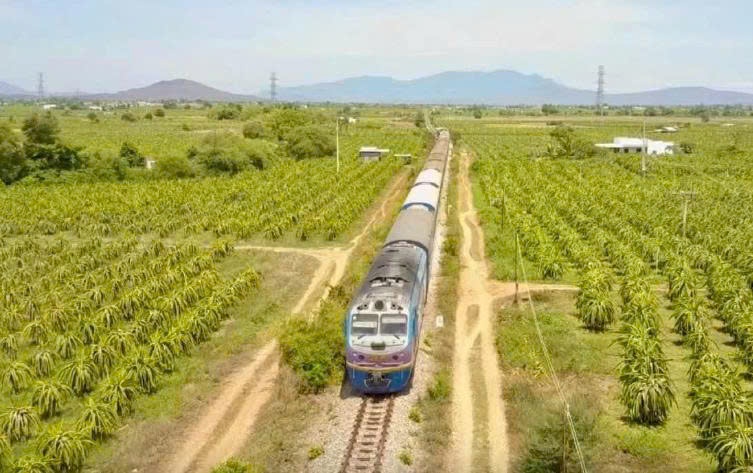 Điểm tin xây dựng - bất động sản ngày 3/12: Lâm Đồng sẽ khởi công khu tái định cư phục vụ đường sắt cao tốc Bắc - Nam