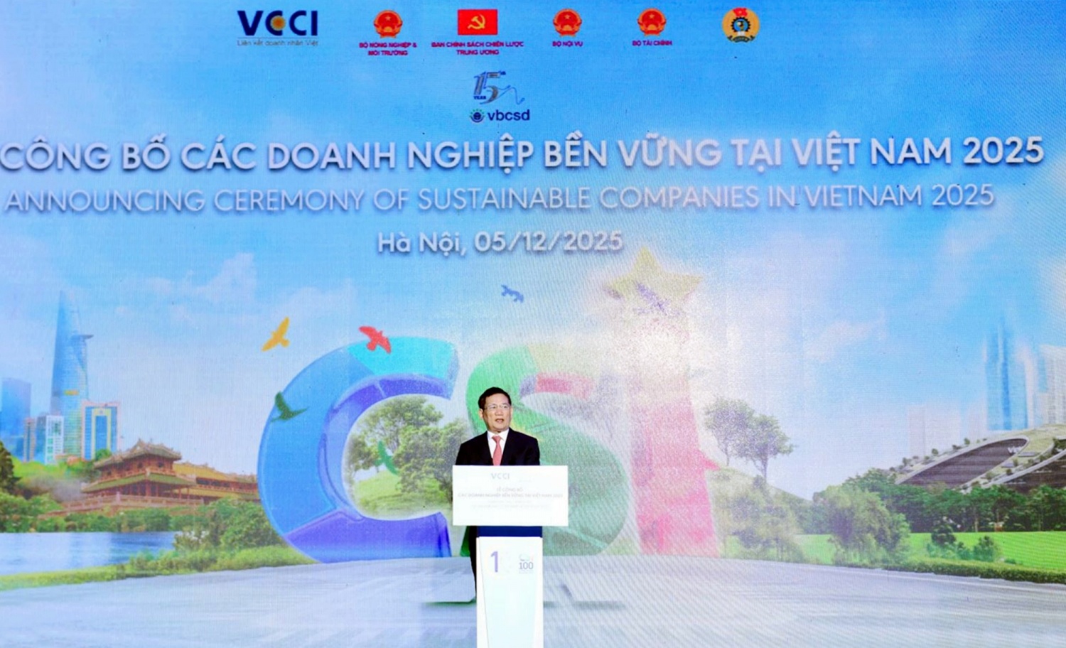 PV Drilling và PVCFC được vinh danh Top 100 doanh nghiệp bền vững tại Việt Nam 2025
