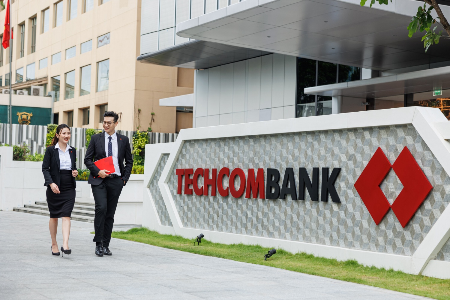 Techcombank chính thức vào rổ chỉ số VNSI 20