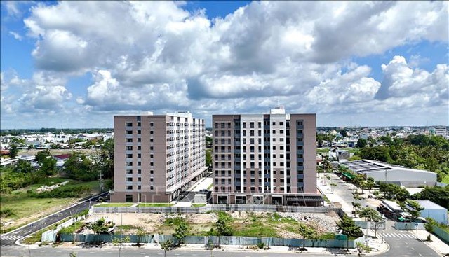 Nhiều địa phương chậm tiến độ nhà ở xã hội: Ai đang 