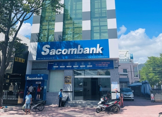 Tin ngân hàng ngày 24/11: Khởi tố 4 cựu nhân viên phòng giao dịch Sacombank Cam Ranh