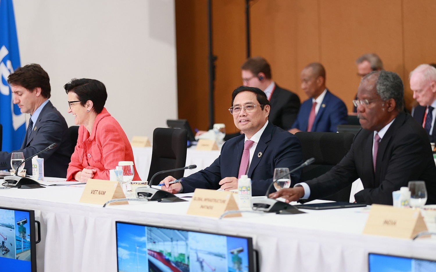 Thủ tướng đề nghị G7 hỗ trợ Việt Nam trở thành trung tâm năng lượng tái tạo