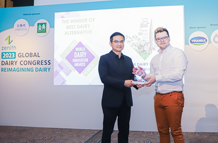 Vinamilk nhận Giải thưởng The World Dairy Innovation  Awards 2023 cho sản phẩm Super Nut (Hạng mục sản phẩm thay thế sữa).