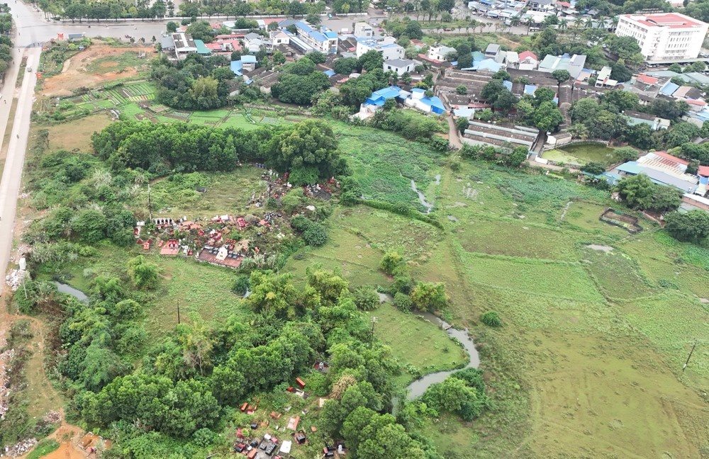 Tin bất động sản ngày 18/1: Đất trường học tại Thái Nguyên bị chuyển thành đất ở