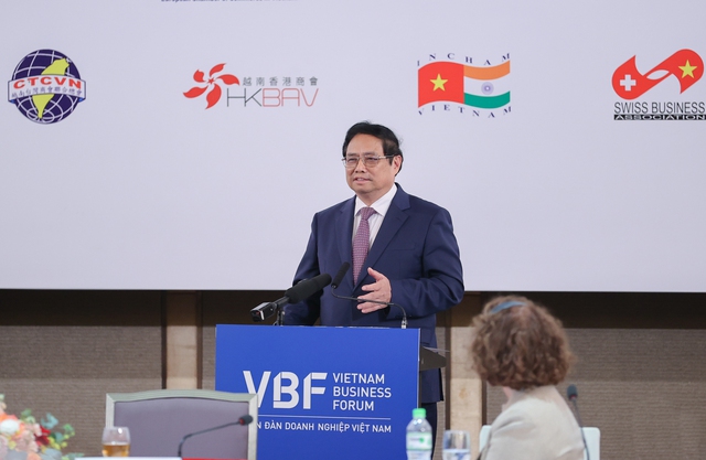 Thủ tướng nhấn mạnh, không chỉ về số lượng, khu vực FDI có những đóng góp quan trọng góp phần cải thiện chất lượng của nền kinh tế Việt Nam.