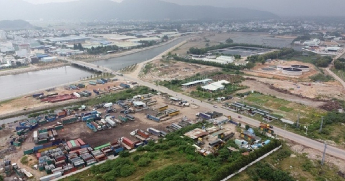 Tin bất động sản ngày 27/3: Bất ngờ với giá khởi điểm khu đất thuê làm bãi đậu xe tại Quy Nhơn