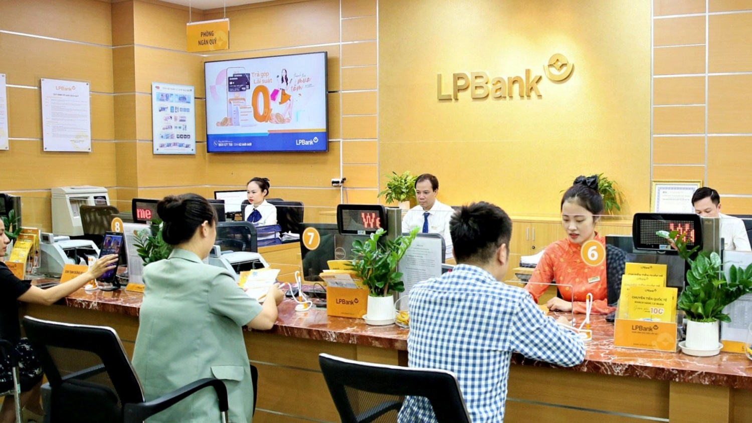 Tin ngân hàng ngày 18/5: LPBank được tăng vốn điều lệ lên 33.576 tỷ đồng