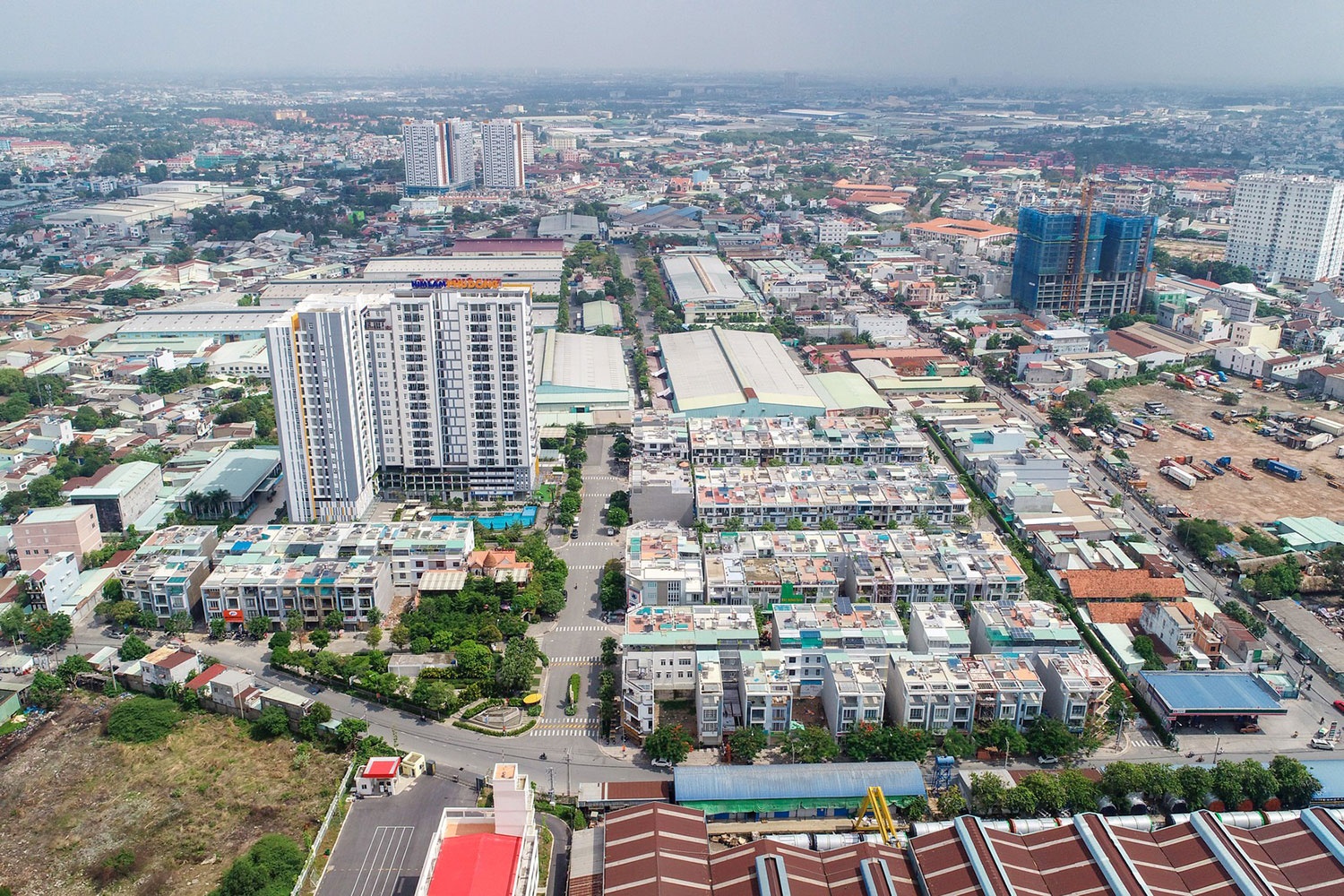 Tin Xây dựng - Bất động sản ngày 13/6: Sẽ giám sát về quản lý thị trường bất động sản ở Đồng Nai
