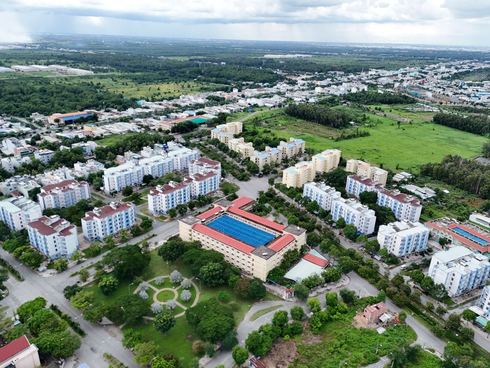 Thành phố Hồ Chí Minh: Hàng chục block chung cư bỏ trống tại khu tái định cư nghìn tỷ ở Bình Chánh