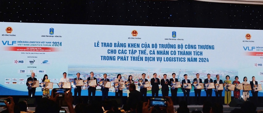 Thủ tướng Phạm Minh Chính dự Diễn đàn Logistics Việt Nam 2024