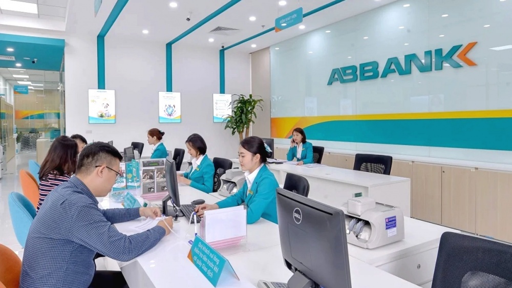 Điểm tin ngân hàng ngày 25/12: ABBank chi 1.000 tỷ đồng mua lại trái phiếu trước hạn