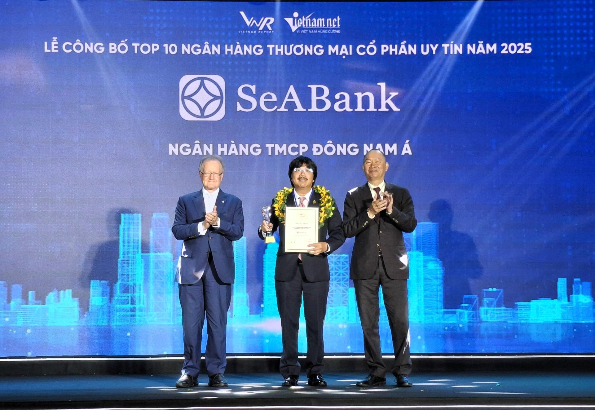 Top 10 ngan hang tu nhan
