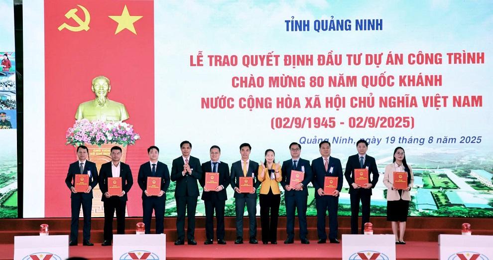 Quảng Ninh trao QĐ