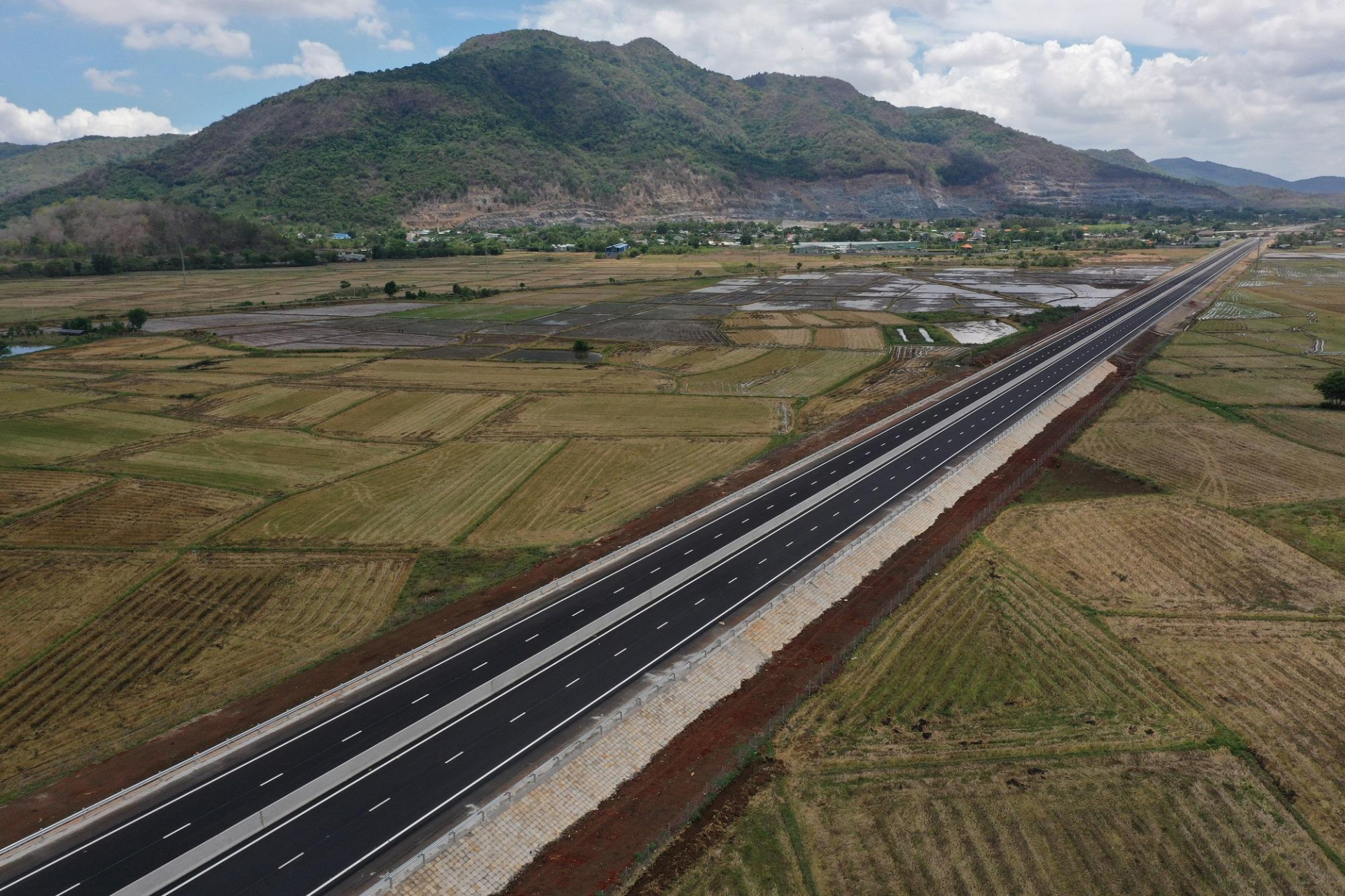 Anh 2 -Cao-toc Bien-Hoa-V