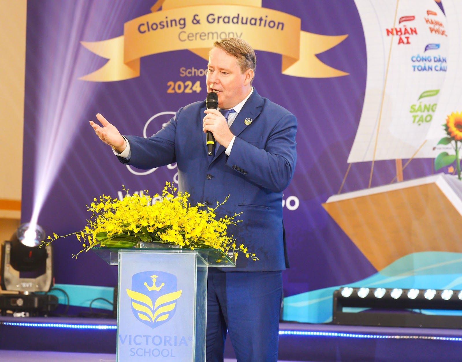 Lễ tổng kết năm học 2024 – 2025 của Victoria School: