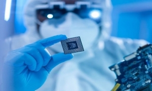 Thủ tướng: Việt Nam đặt mục tiêu sản xuất chip bán dẫn trước năm 2027