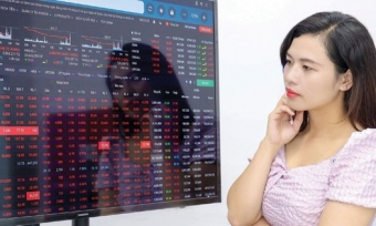 Chứng khoán đỏ lửa trước áp lực 'chốt' lời