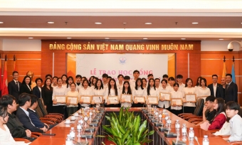 Quỹ học bổng Thắp Sáng Niềm Tin: Hành trình 18 năm chắp cánh tri thức, lan tỏa yêu thương